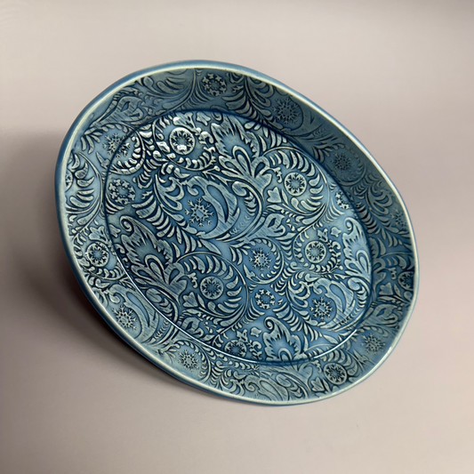 Oval Damask Snowflake Plate