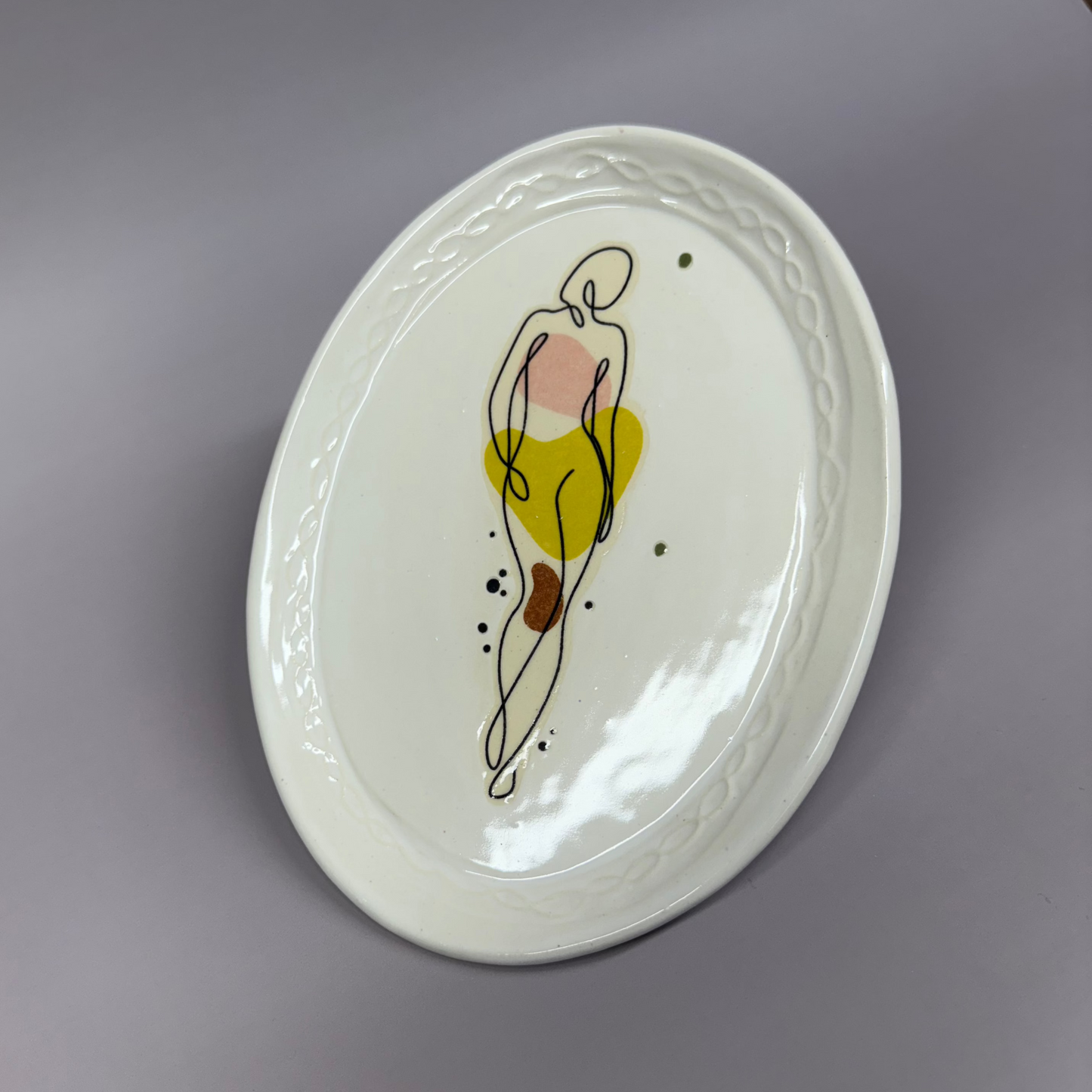 Oval Woman Plate